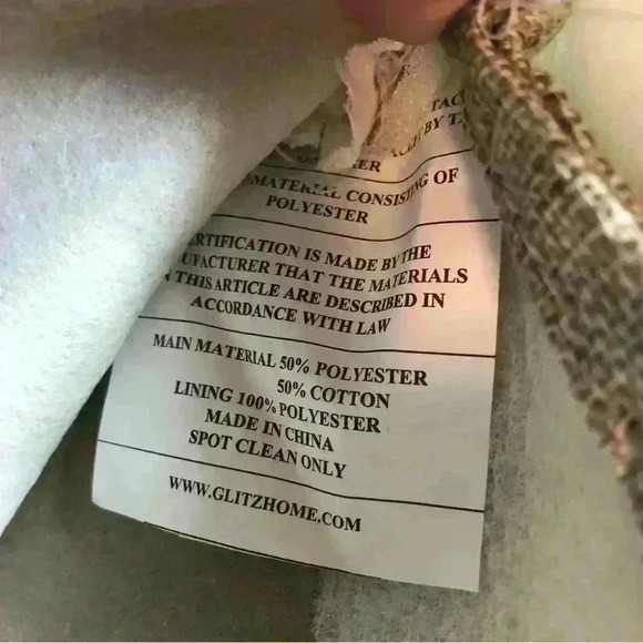 Glitzhome Modern Farmhouse Ruffle and Burlap Design Christmas Stockings Bundle - Picture 5 of 6